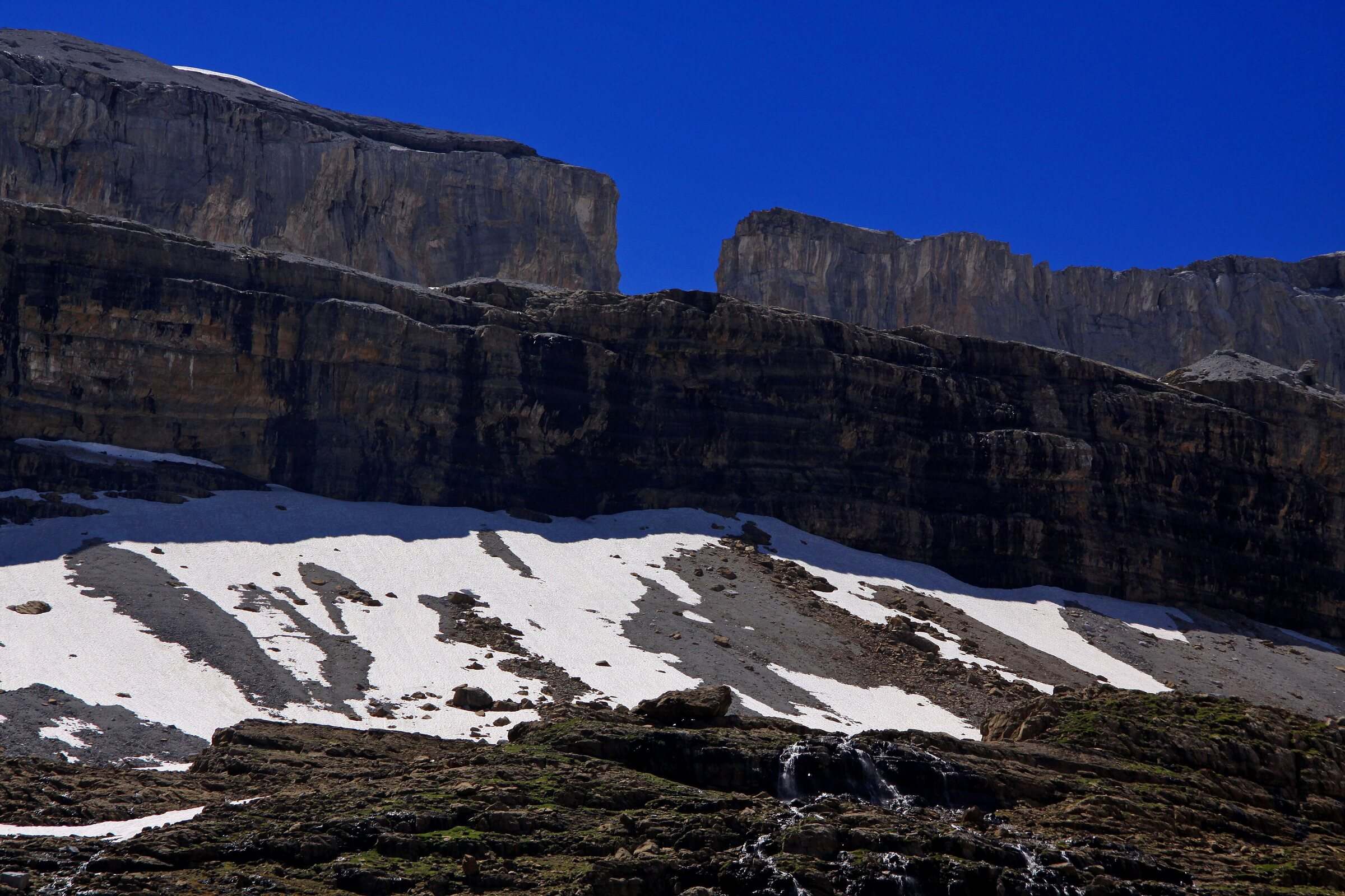 The Brèche de Roland seen from the Sarradets valley, on the way up
